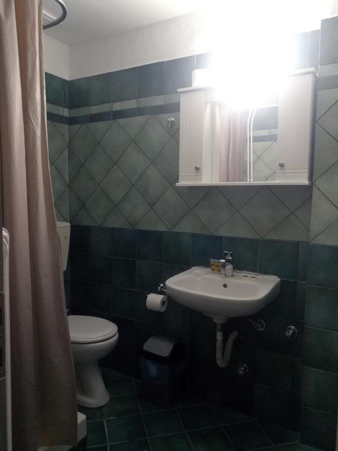 Alexander Rooms & Apartments 이구메니차 외부 사진
